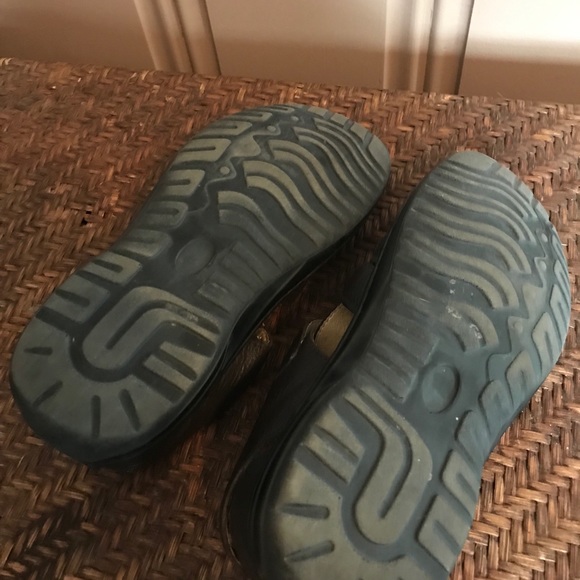 Men’s Leather Sandals - Picture 6 of 6